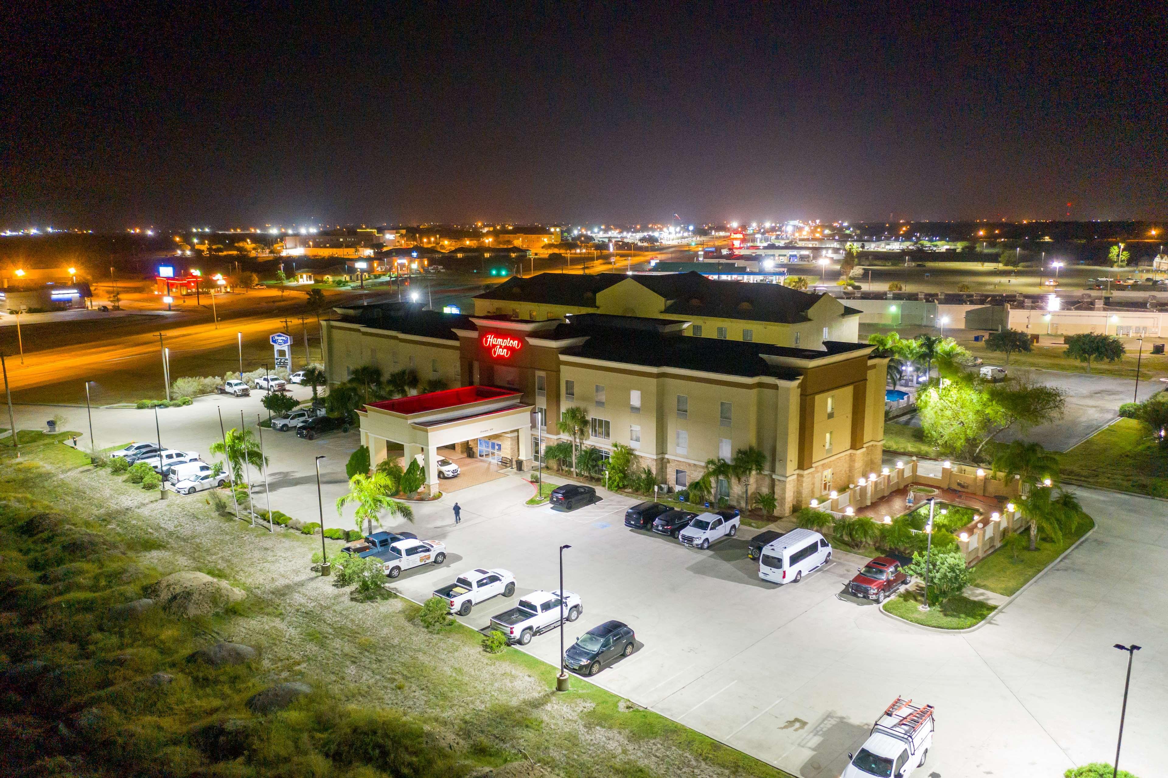 Hampton Inn Alice Buitenkant foto